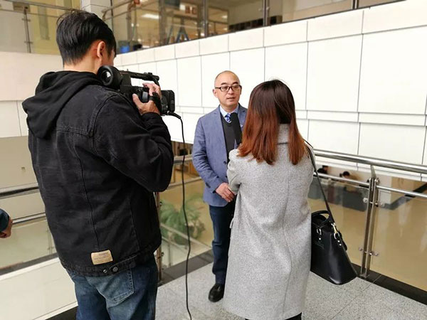 漢威科技集團(tuán)董事長任紅軍接受鄭州電視臺采訪